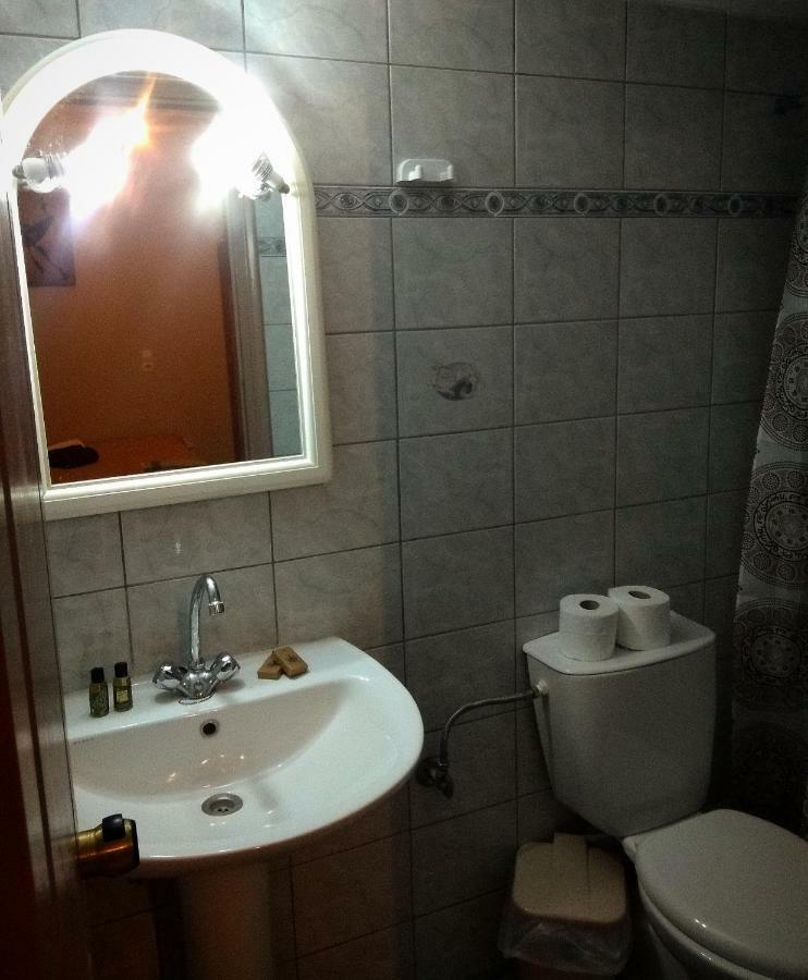 Tommy"S Rooms Lefkada Island ภายนอก รูปภาพ